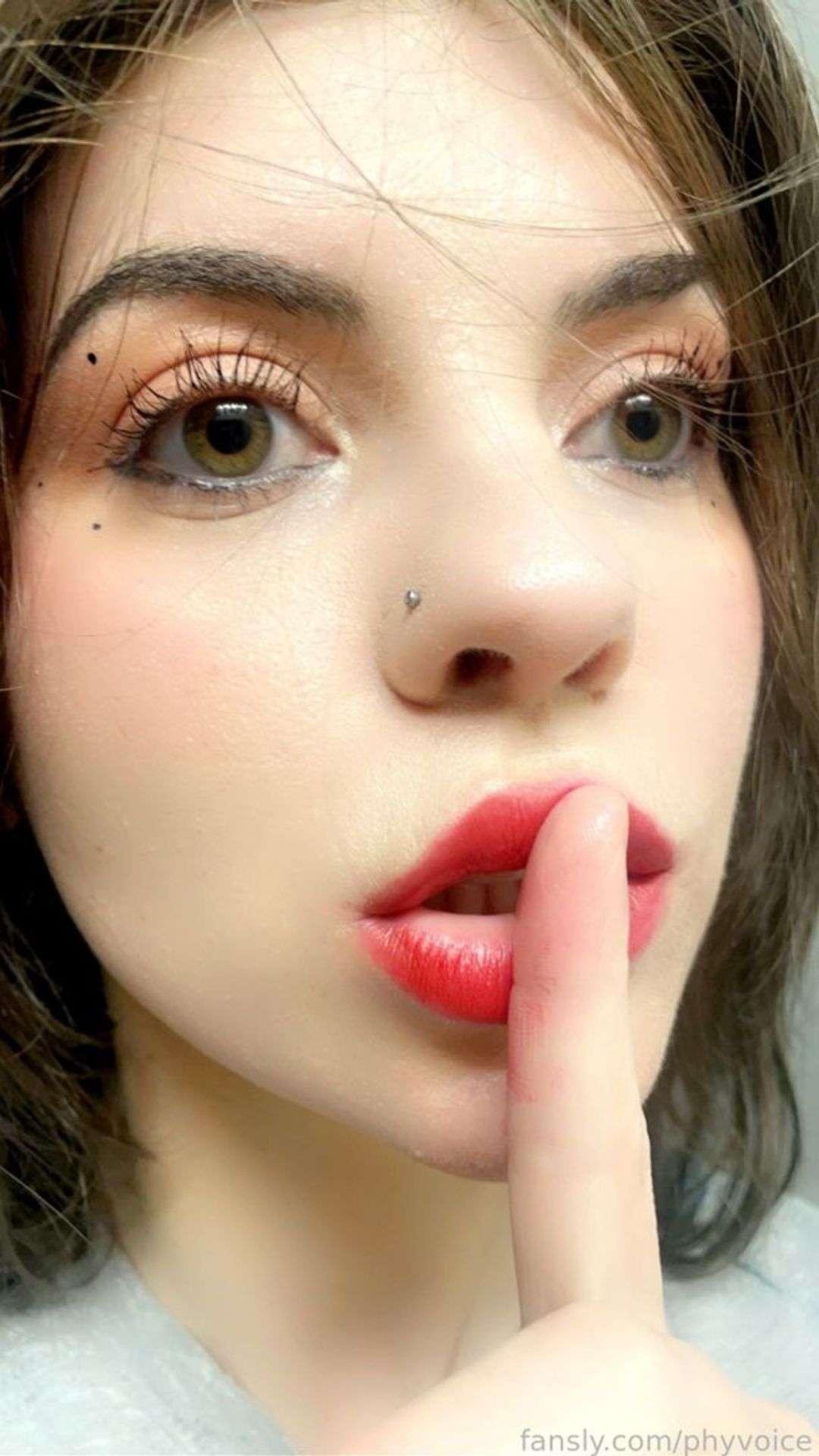 fansly phyvoice profile photo  