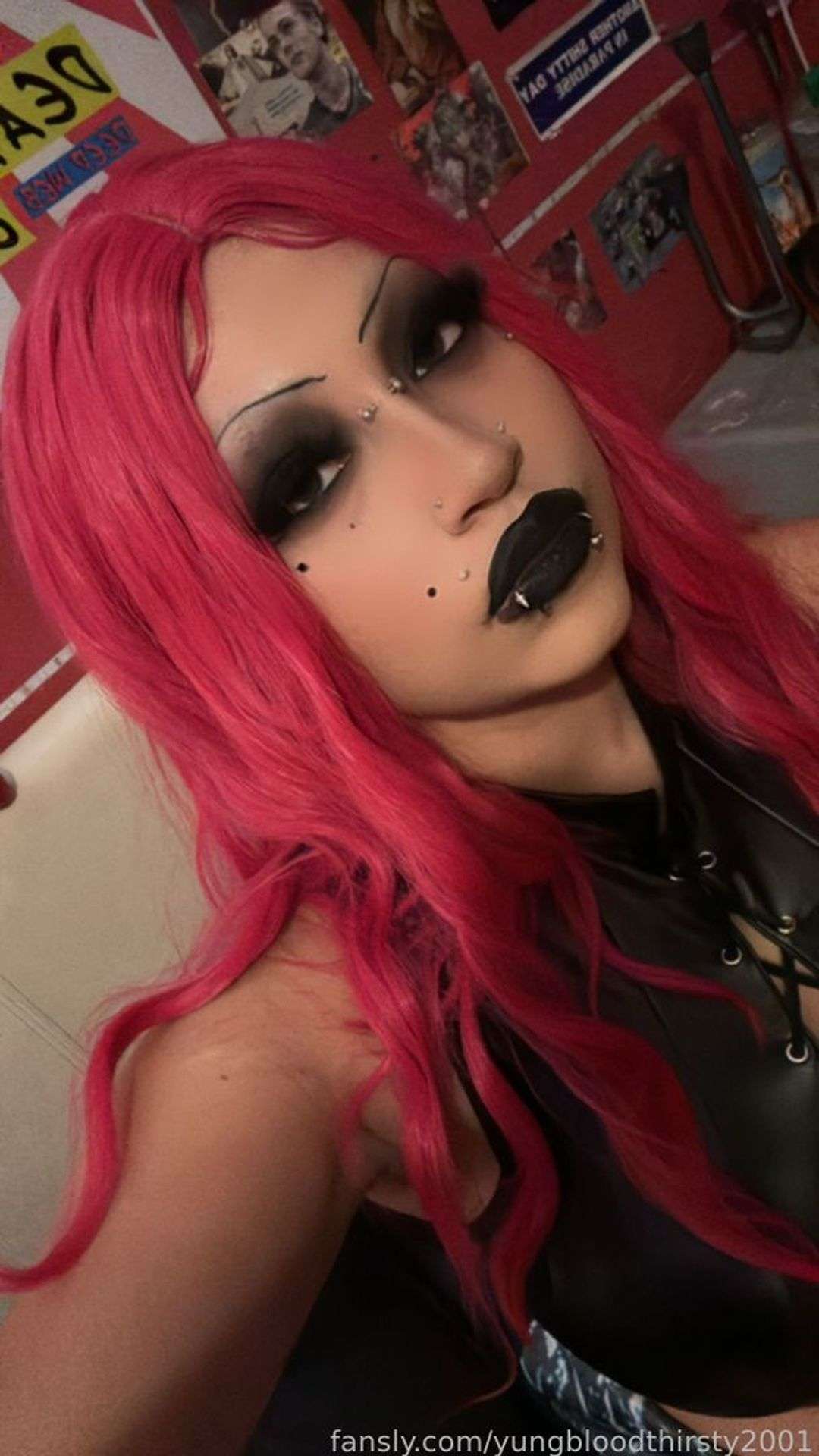 fansly yungbloodthirsty2001 profile photo  