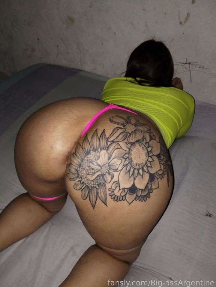 fansly big-assArgentine profile photo  