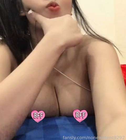 fansly NONEXISTENT9292 profile photo  