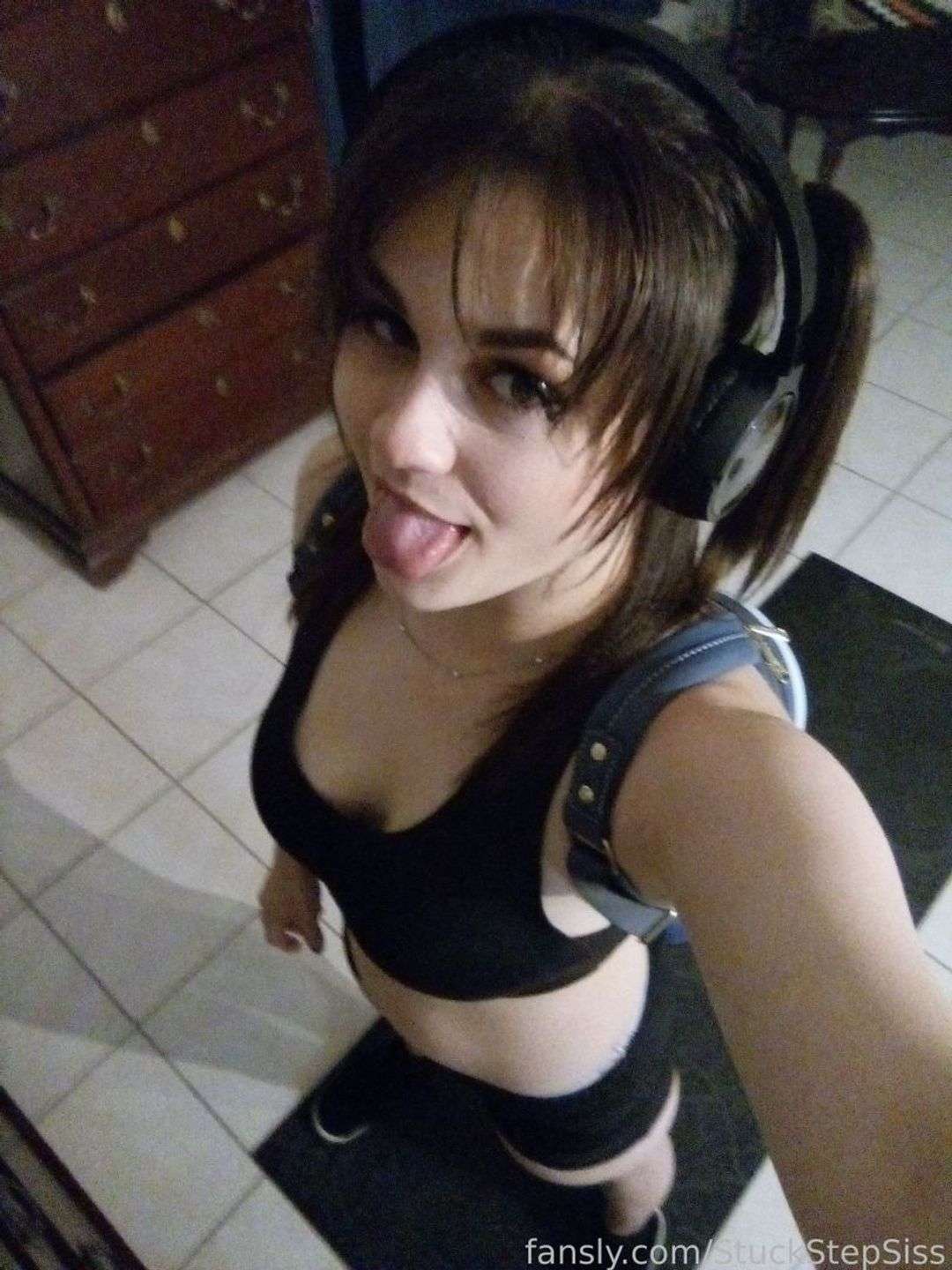 fansly Stuck Step Sis profile photo  
