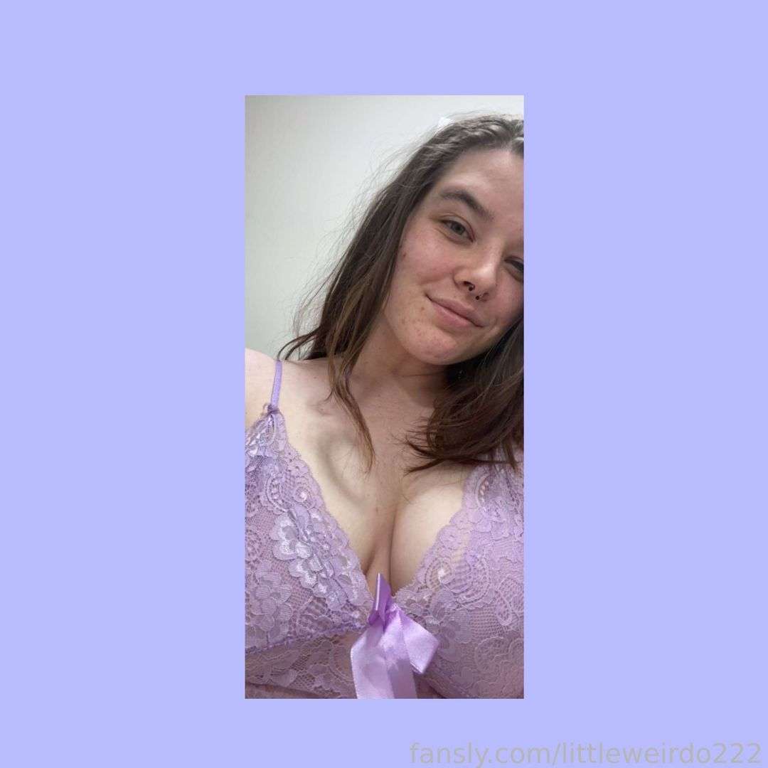 fansly littleweirdo222 profile photo  