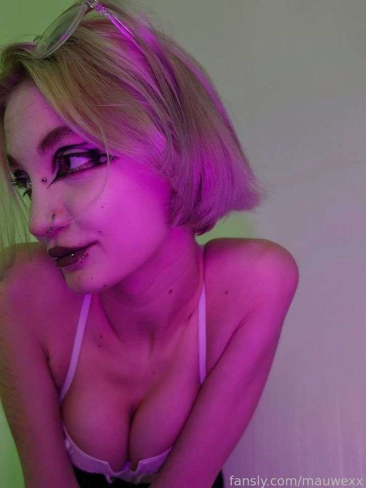 fansly mauwexx profile photo  