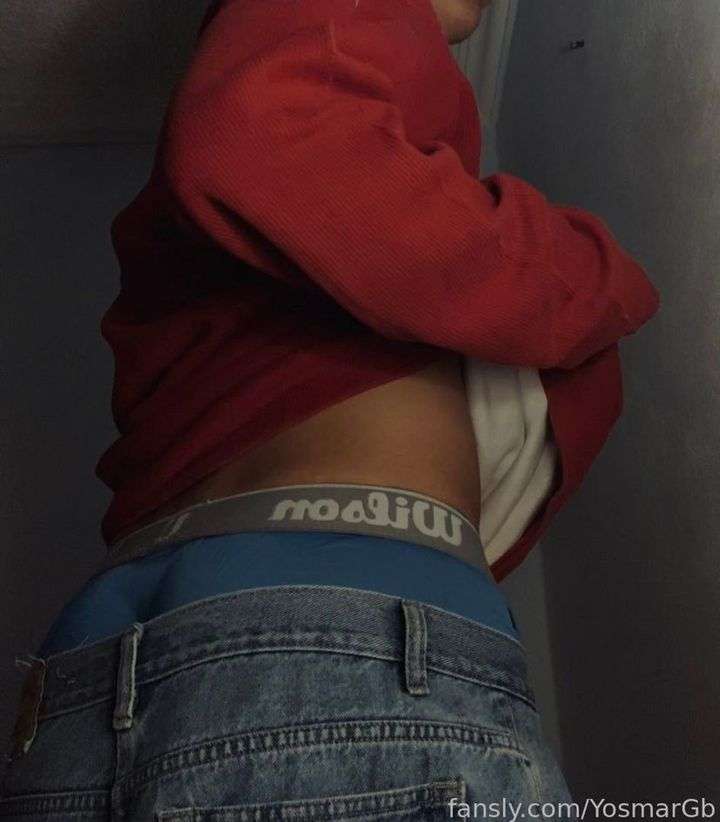 fansly YosmarGb profile photo  