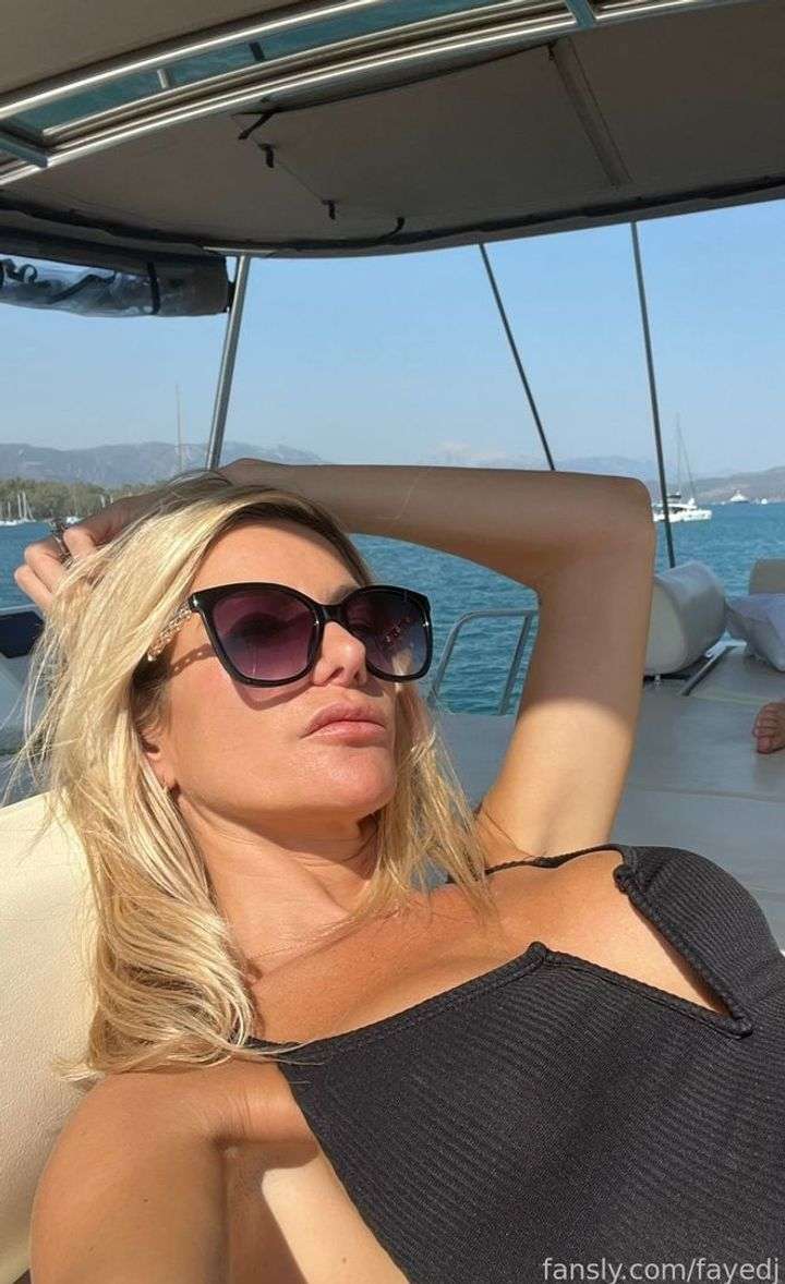 fansly fayedj profile photo  