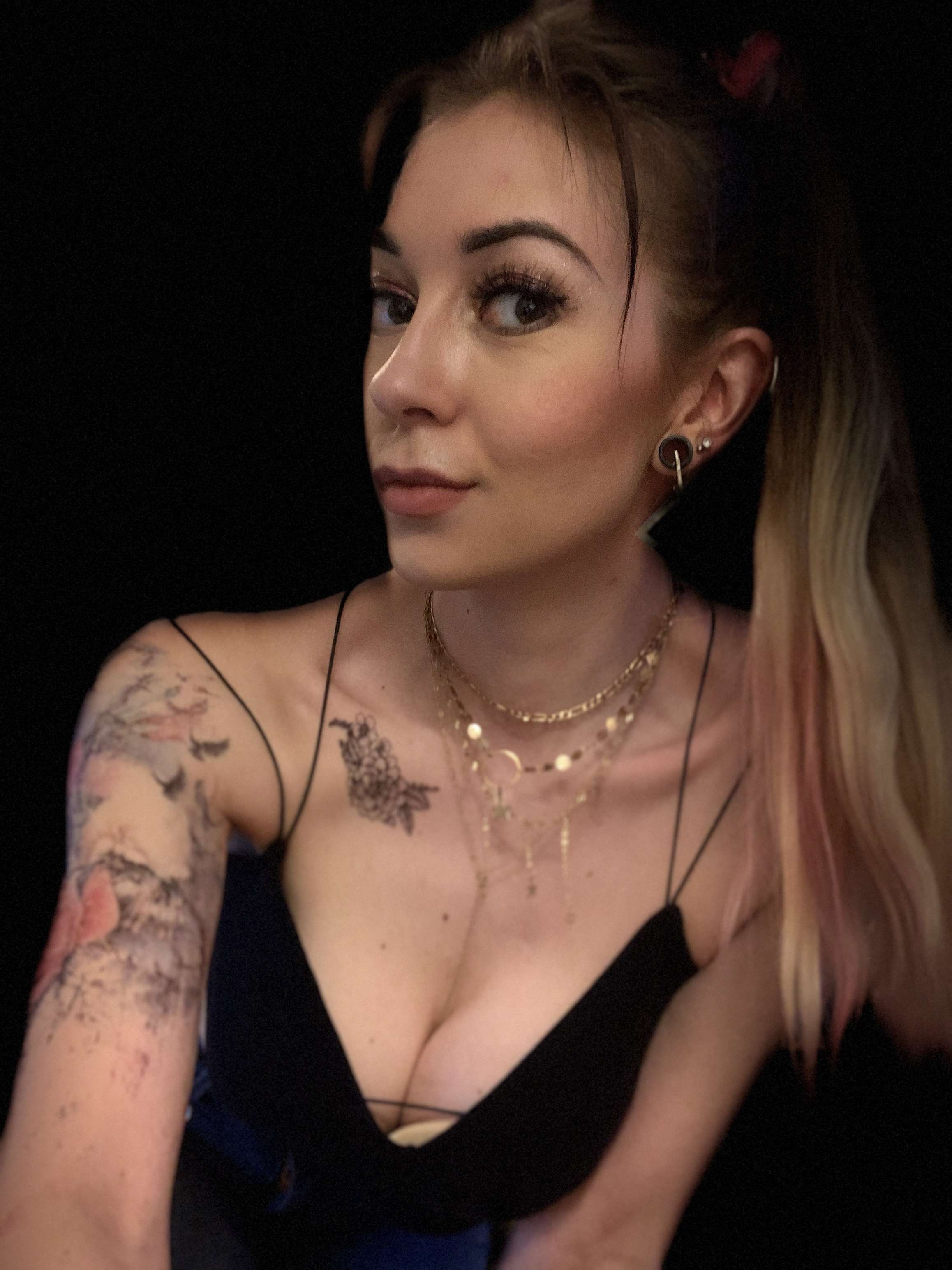 onlyfans RosieVixFree profile photo  