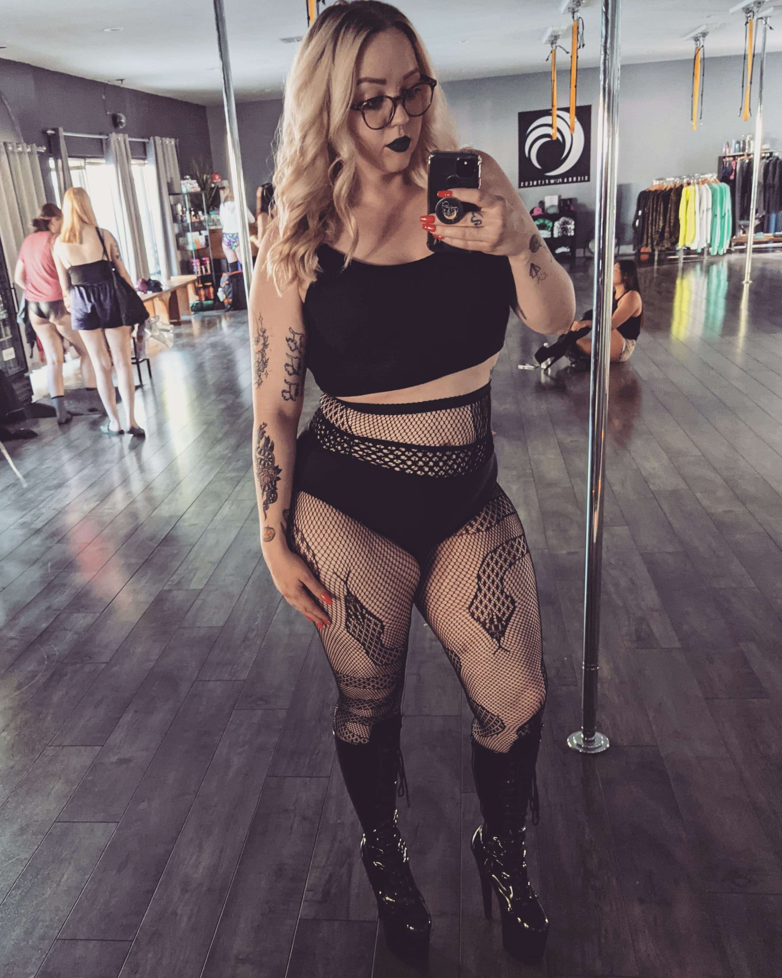 onlyfans Helena Skyy profile photo  