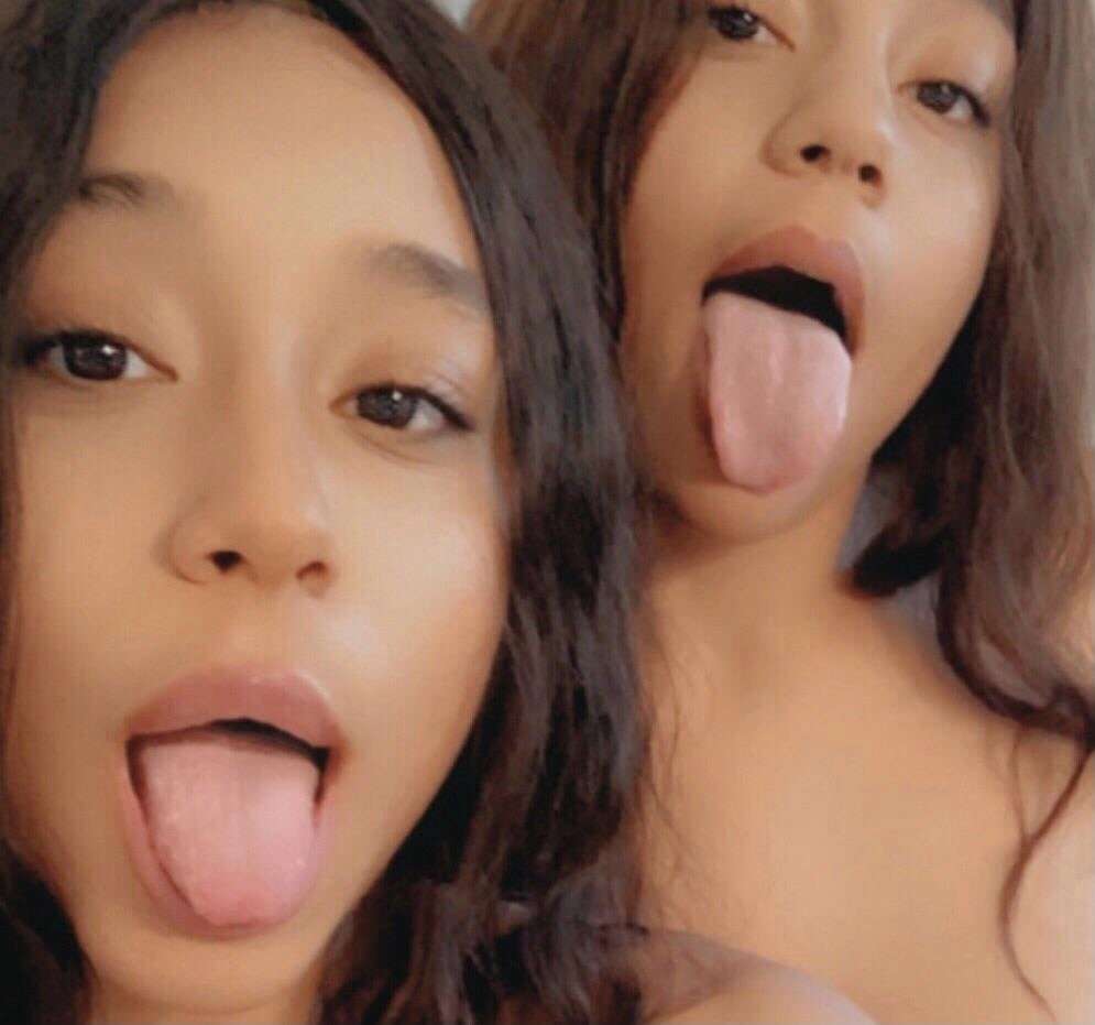 onlyfans Molly and Mia profile photo  