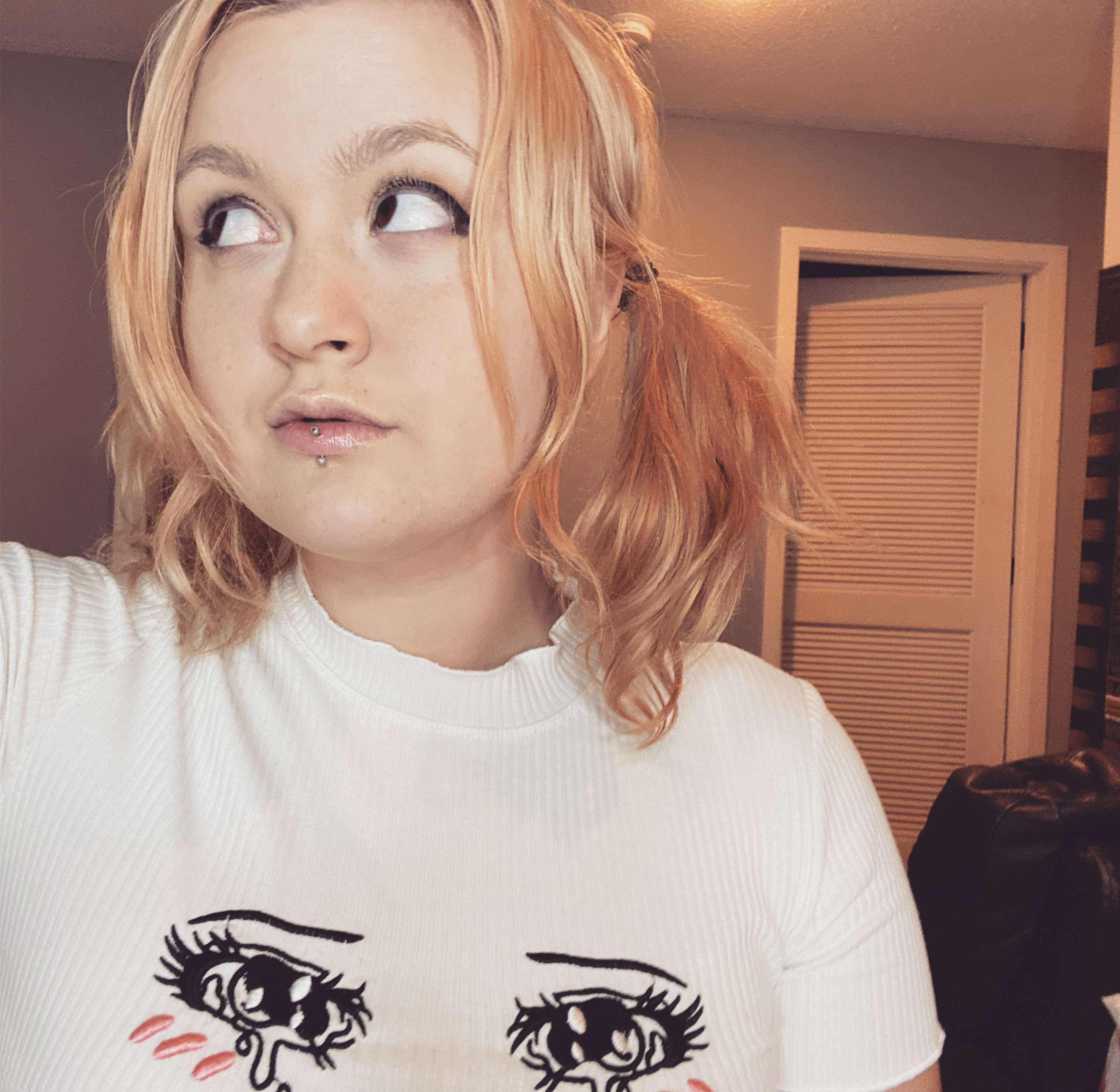 onlyfans Avery Doll profile photo  