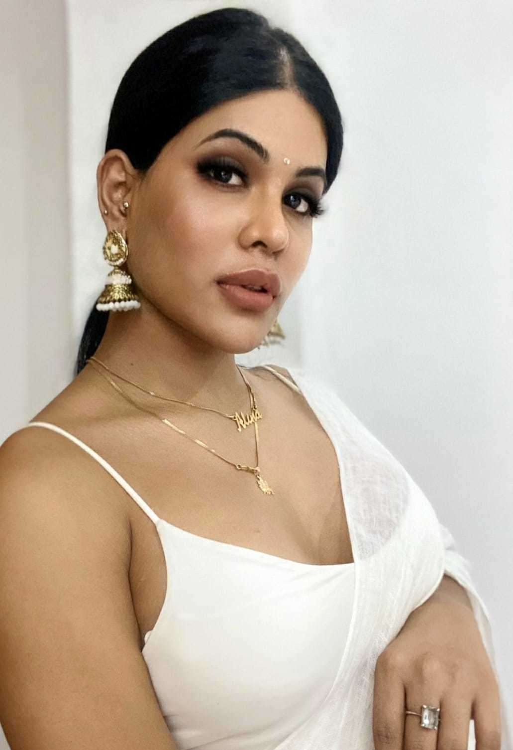 onlyfans Alina rai profile photo  