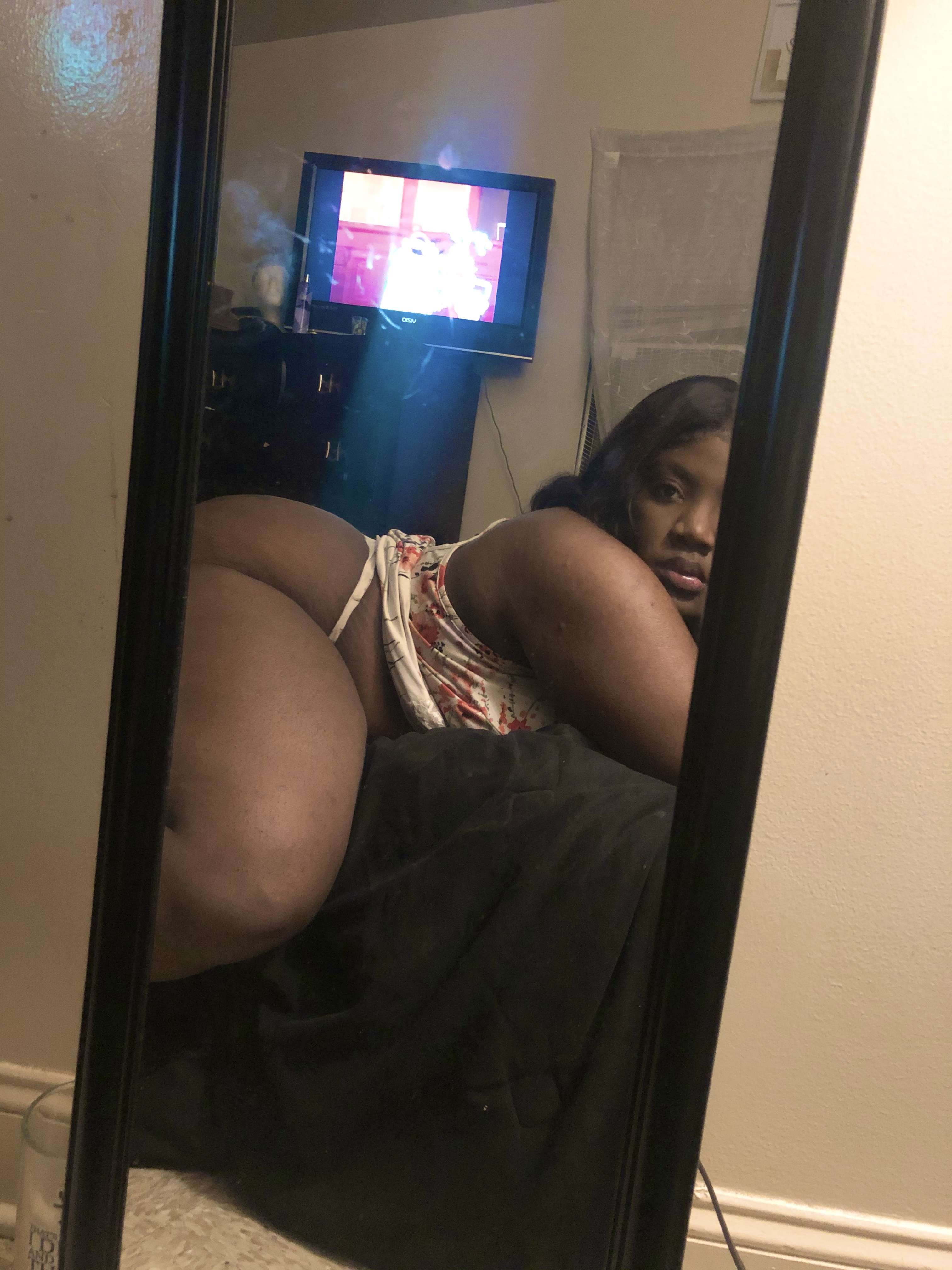 onlyfans thicker than a mf profile photo  