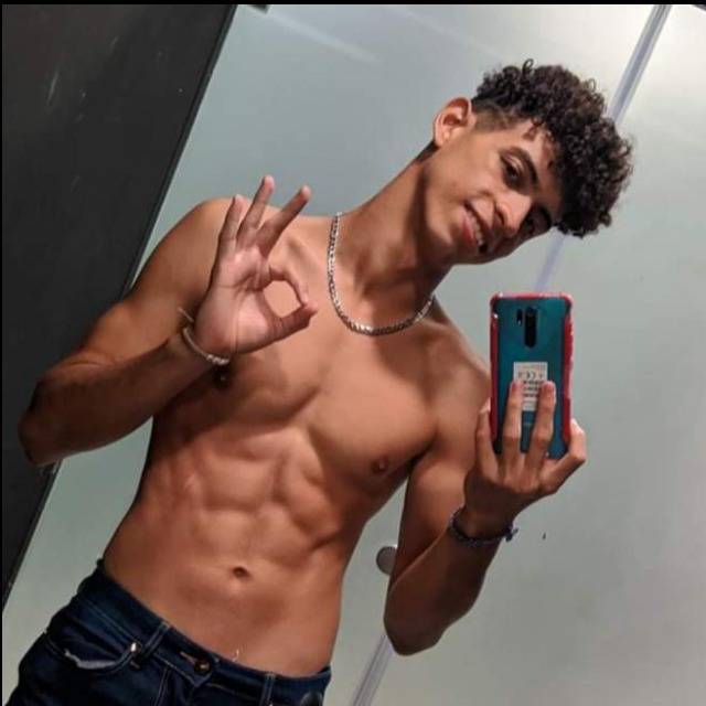 loverfans ALEXLEON3X profile photo. ALEXLEON3X 5