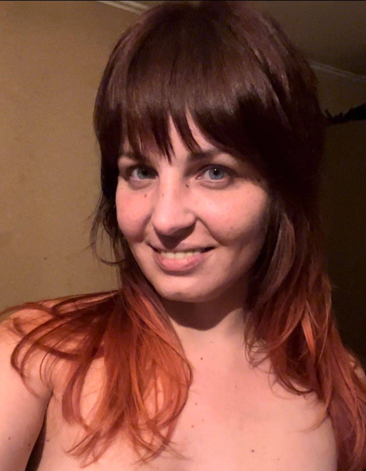 loverfans Elena917 profile photo. Elena917 28