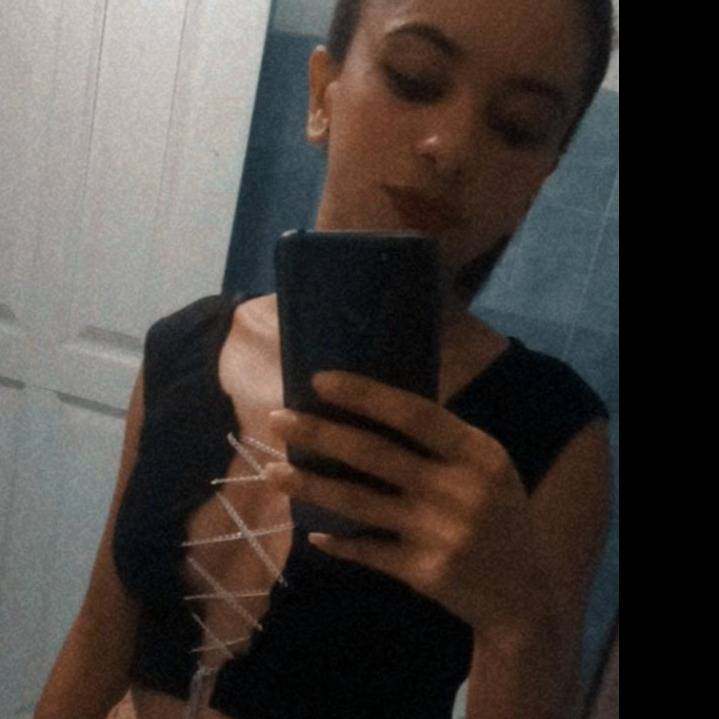 loverfans EstefyM profile photo. EstefyM 15