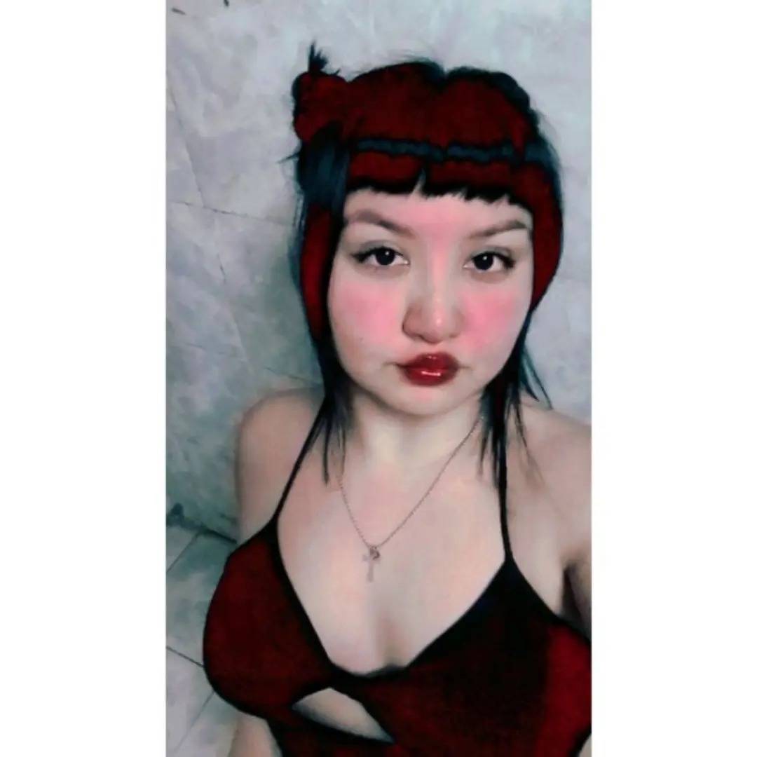 loverfans Juicymel profile photo. Juicymel 25