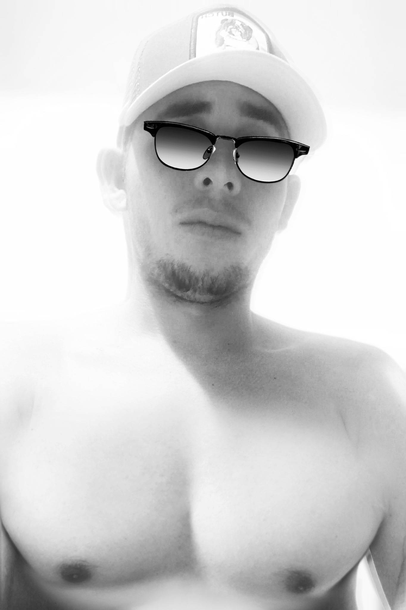 loverfans DJ RalphZXW profile photo. DJ RalphZXW 4