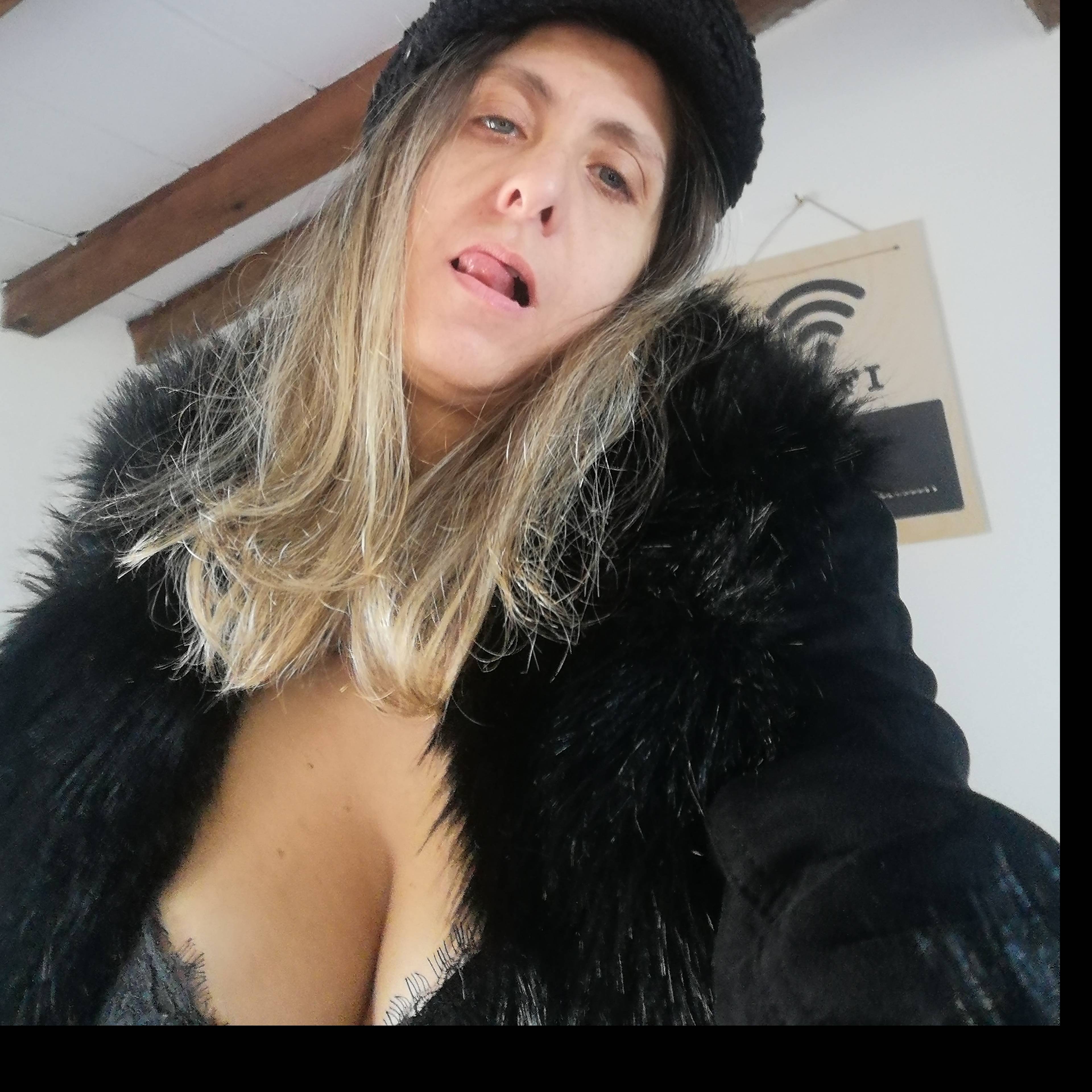 loverfans Viviana74 profile photo. Viviana74 24