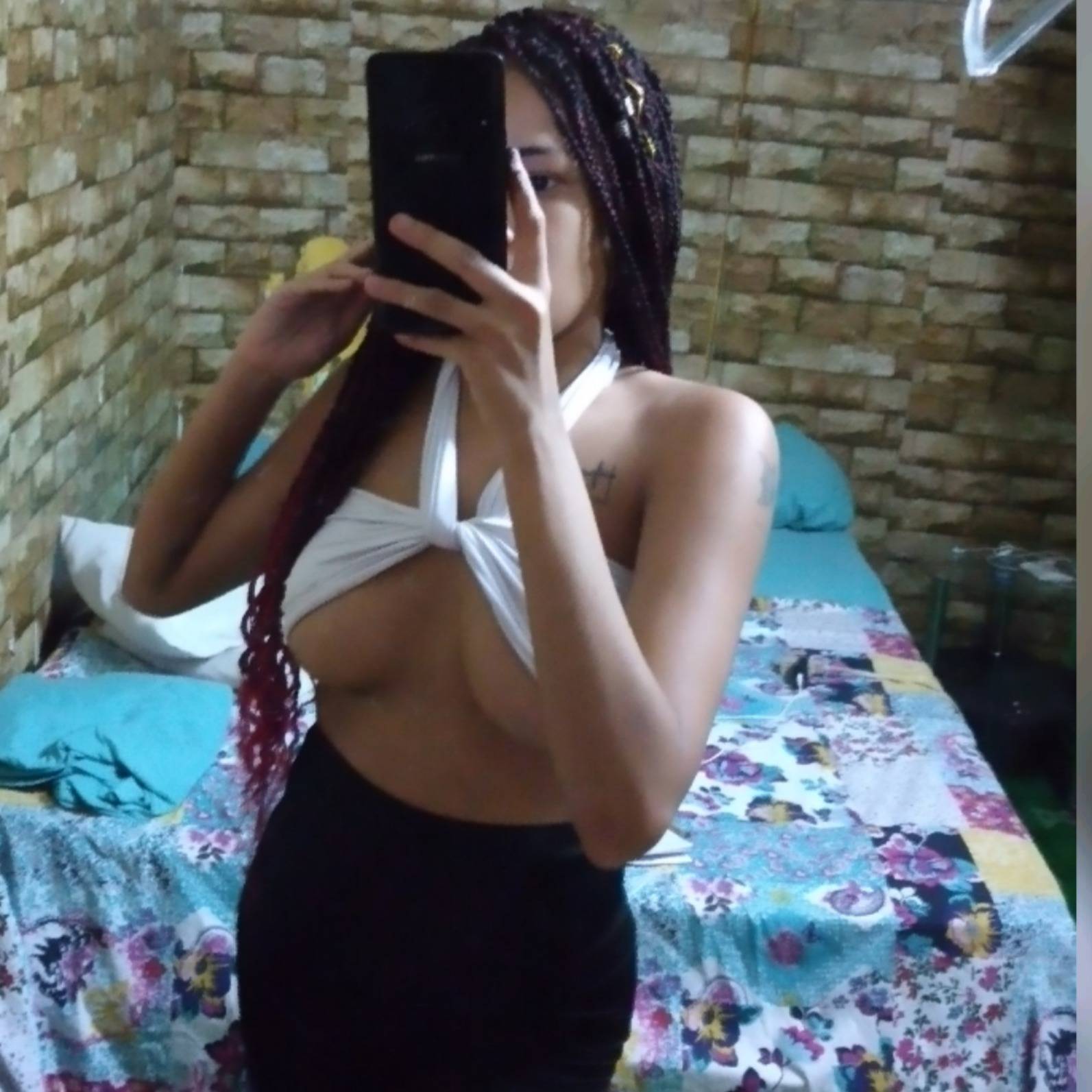 loverfans Yina_18 profile photo. Yina_18 21