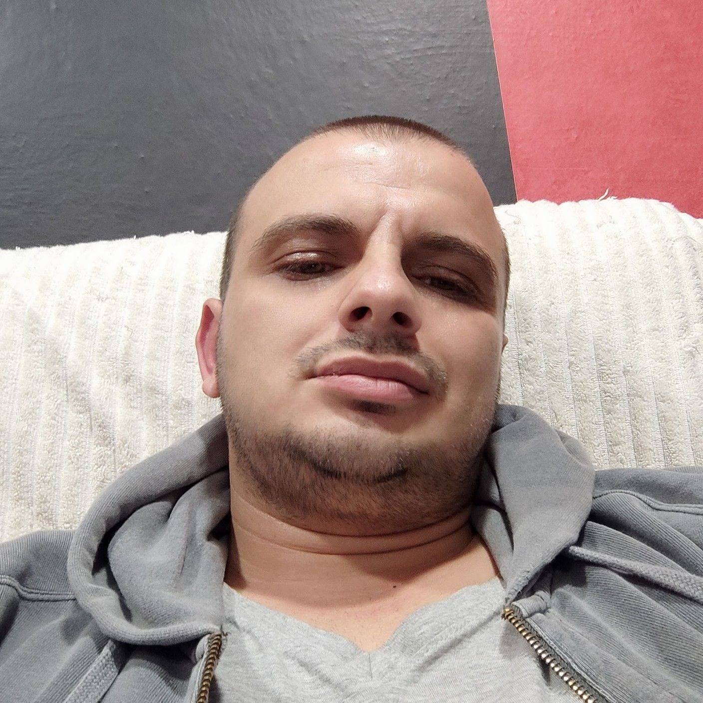 loverfans pacho8896 profile photo. pacho8896 18