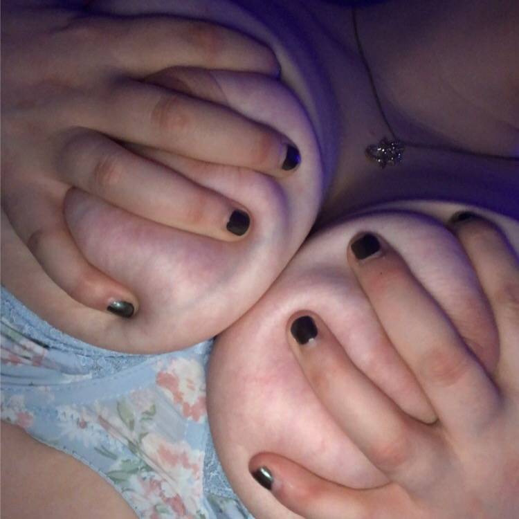 loverfans prettyboobs profile photo. prettyboobs 24