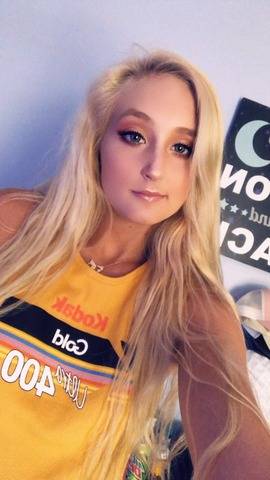 fancentro prettyplayful profile photo. prettyplayful 16