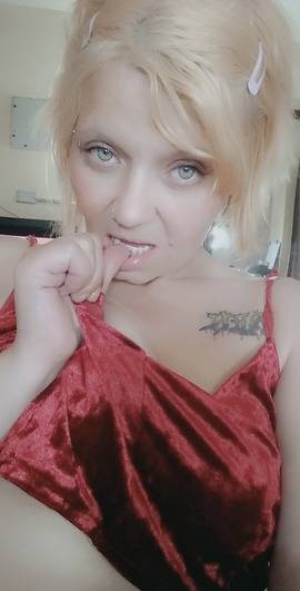 fancentro bellalindzy profile photo. bellalindzy 27