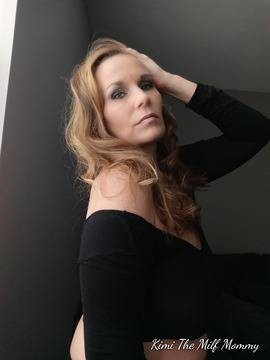 fancentro kimithemilfmommy profile photo. kimithemilfmommy 2