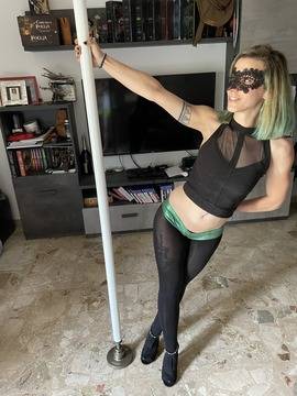 fancentro lil_emily02 profile photo. lil_emily02 30