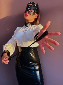 fancentro latexmila profile photo. latexmila 10