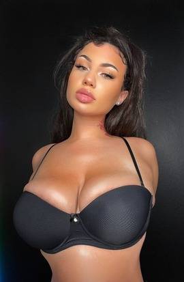 fancentro nightlynessa profile photo. nightlynessa 29