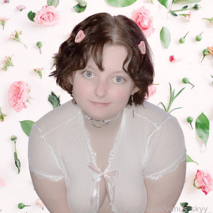 fansly venus profile photo. venus 21