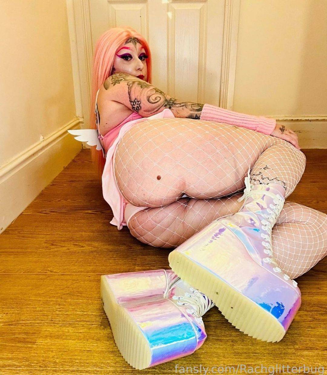 fansly Rachglitterbug profile photo. Rachglitterbug 26