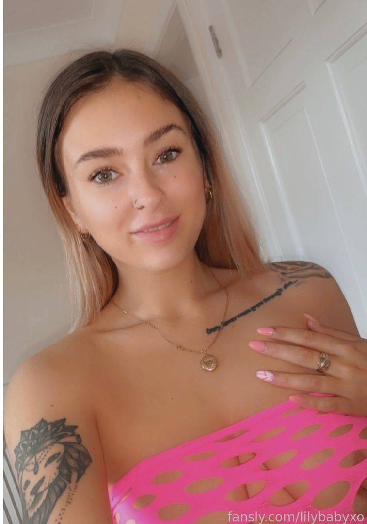 fansly lilybabyxo profile photo. lilybabyxo 7