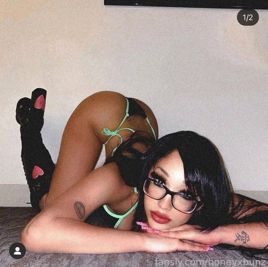 fansly sarcasmqueenn profile photo. sarcasmqueenn 32