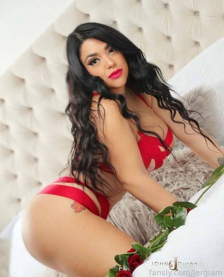 fansly jerglam profile photo. jerglam 7