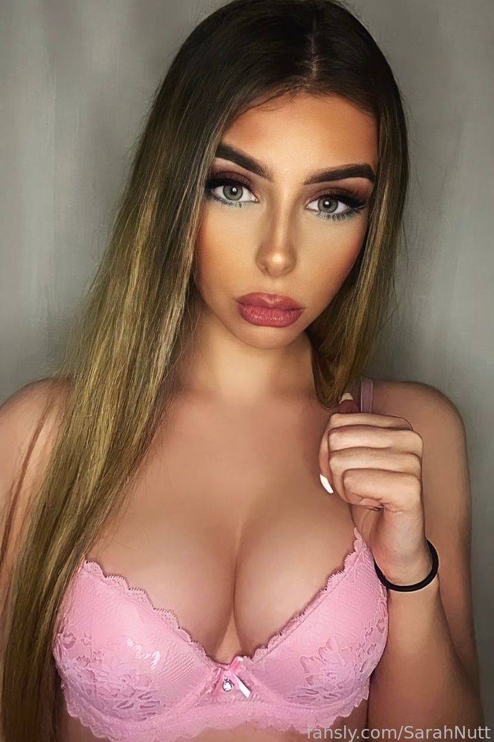 fansly SarahJ profile photo. SarahJ 3