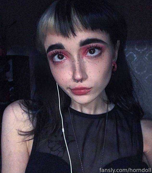 fansly Horndoll profile photo. Horndoll 18