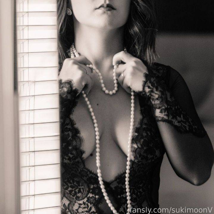 fansly SukiMoon Valentine profile photo. SukiMoon Valentine 36