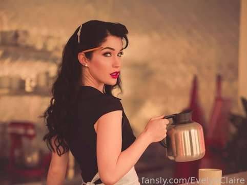 fansly EvelynClaire profile photo. EvelynClaire 19