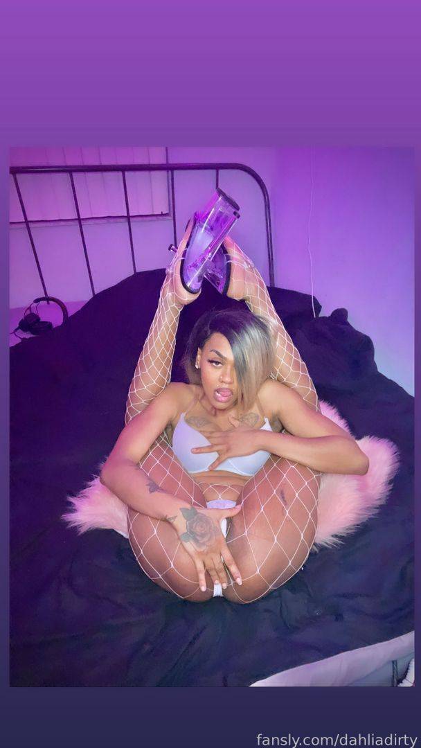 fansly dahliadirty profile photo. dahliadirty 6