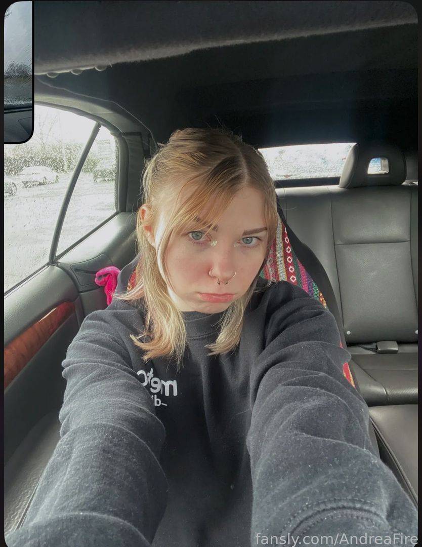 fansly Andrea :)) profile photo. Andrea :)) 30