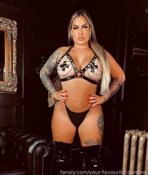 fansly Your Favourite Domme profile photo. Your Favourite Domme 38