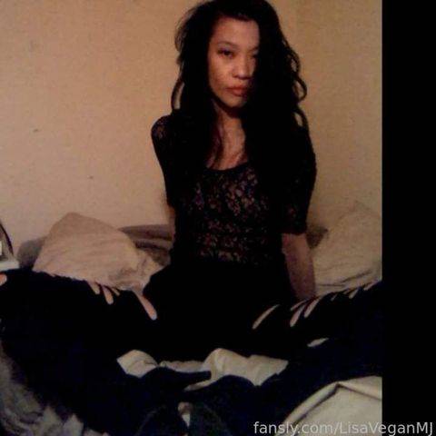 fansly LisaVeganMJ profile photo. LisaVeganMJ 21