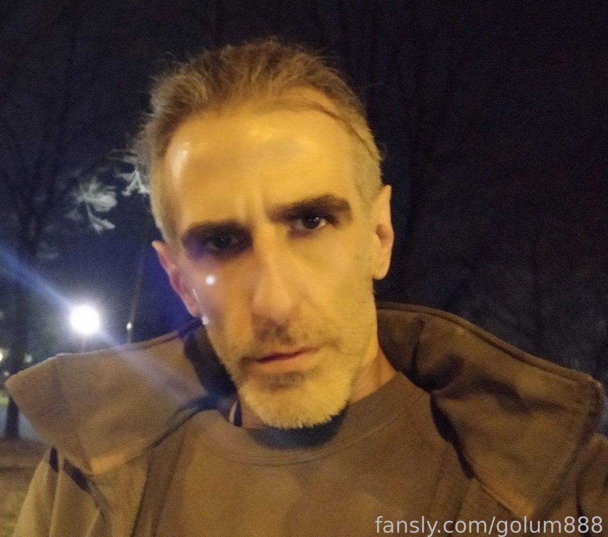 fansly smeagollum profile photo. smeagollum 1