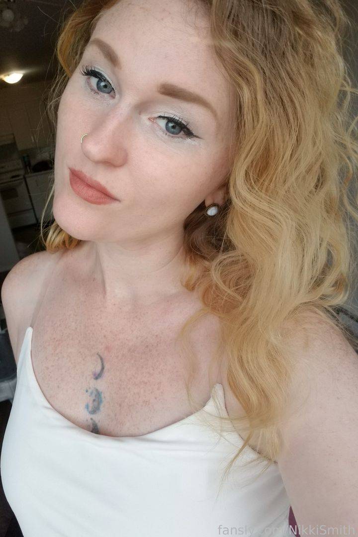 fansly NikkiSmith profile photo. NikkiSmith 19