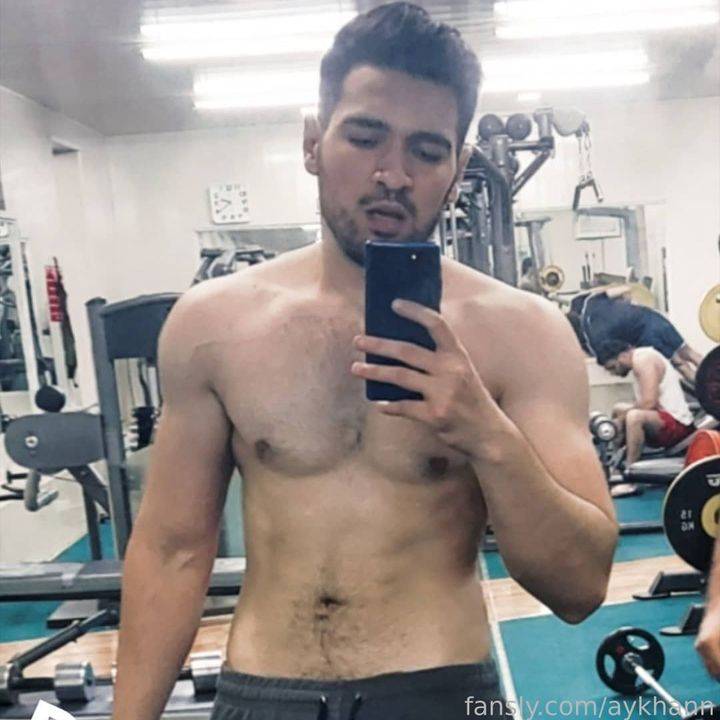 fansly aykhann profile photo. aykhann 1