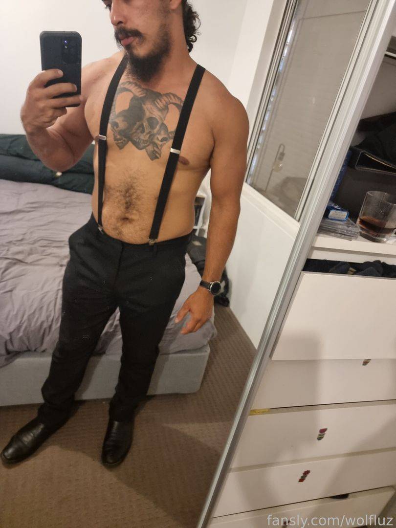 fansly Fenris  profile photo. Fenris  32
