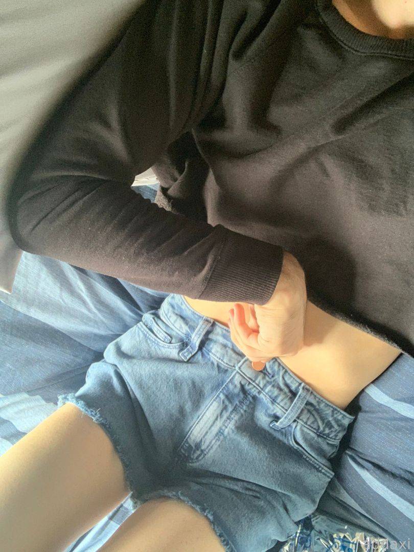 fansly addaxi~ profile photo. addaxi~ 17