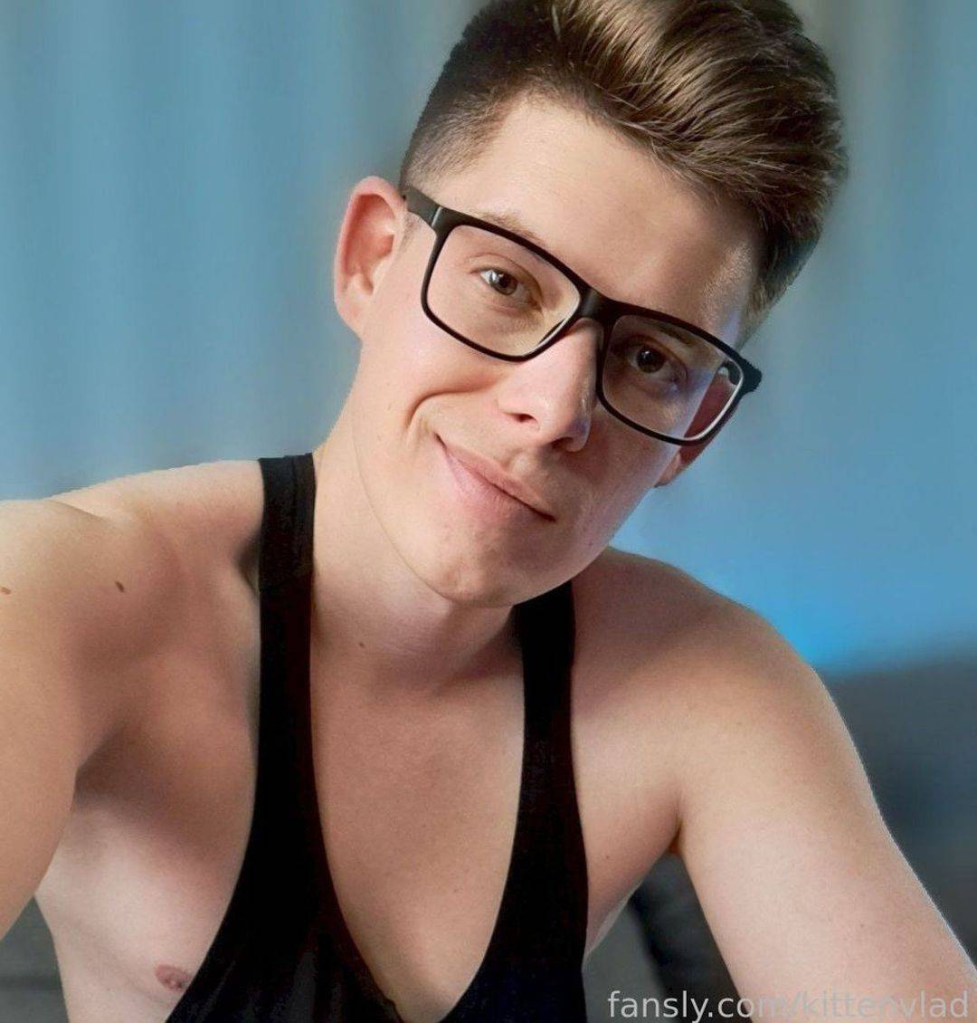 fansly 🍭Vlad Charming profile photo. 🍭Vlad Charming 1