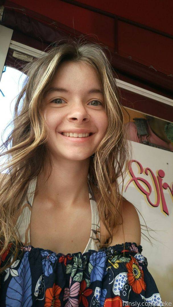 fansly CutieKitty profile photo. CutieKitty 16